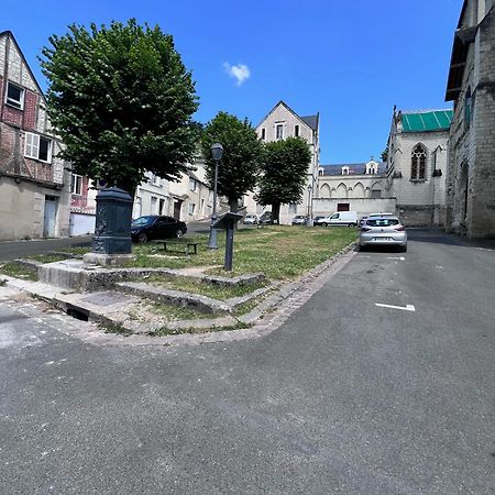 La Tour De L Horloge, Appt Typique A 500M Du Chateau Chinon Eksteriør billede